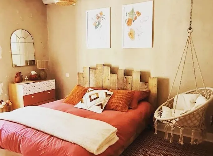 Duplex A Colombages En Bord De Loire A 2 Pas Du Chateau De Blois