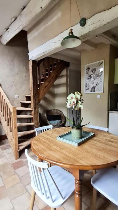 Apartment Duplex A Colombages En Bord De Loire A 2 Pas Du Chateau De *